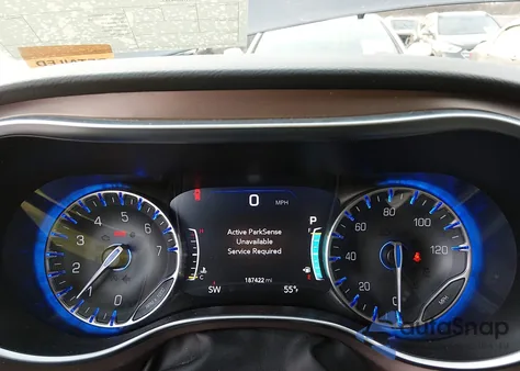 2017 Chrysler Pacifica Touring-L Plus z USA, uszkodzony, nr VIN 2C4RC1EGXHR643872